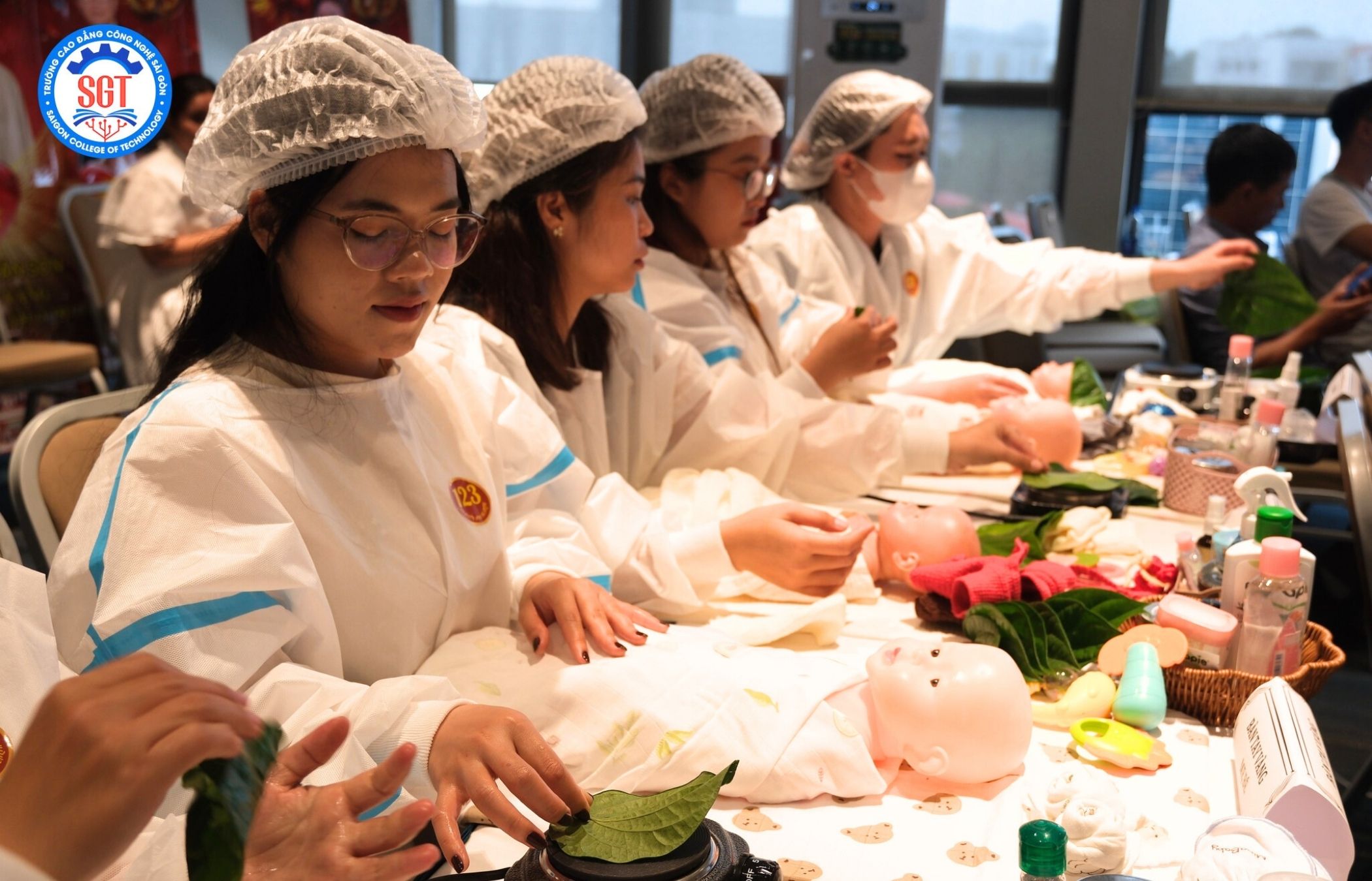 Chăm sóc mẹ và bé