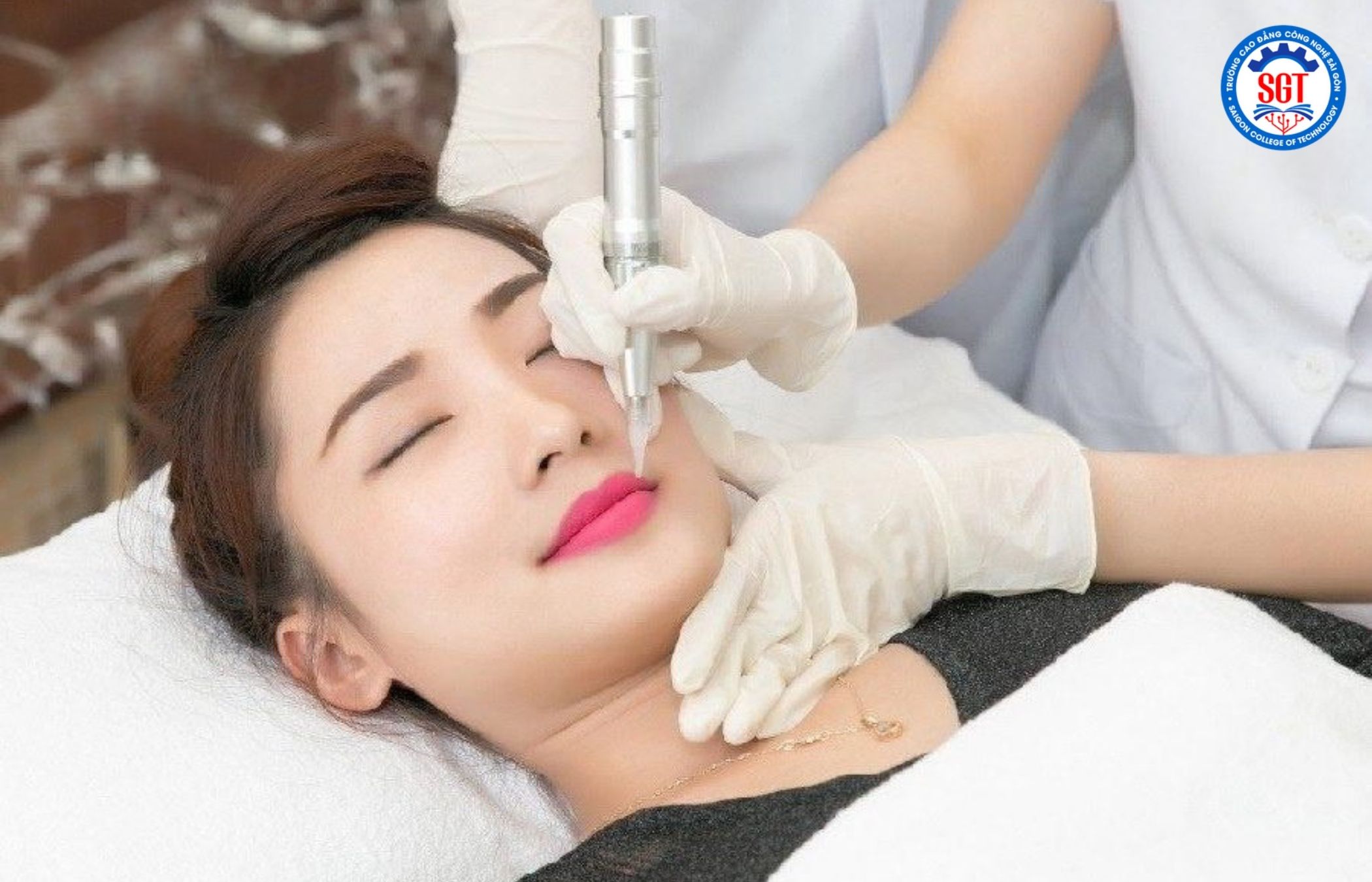 Phun xăm thẩm mỹ