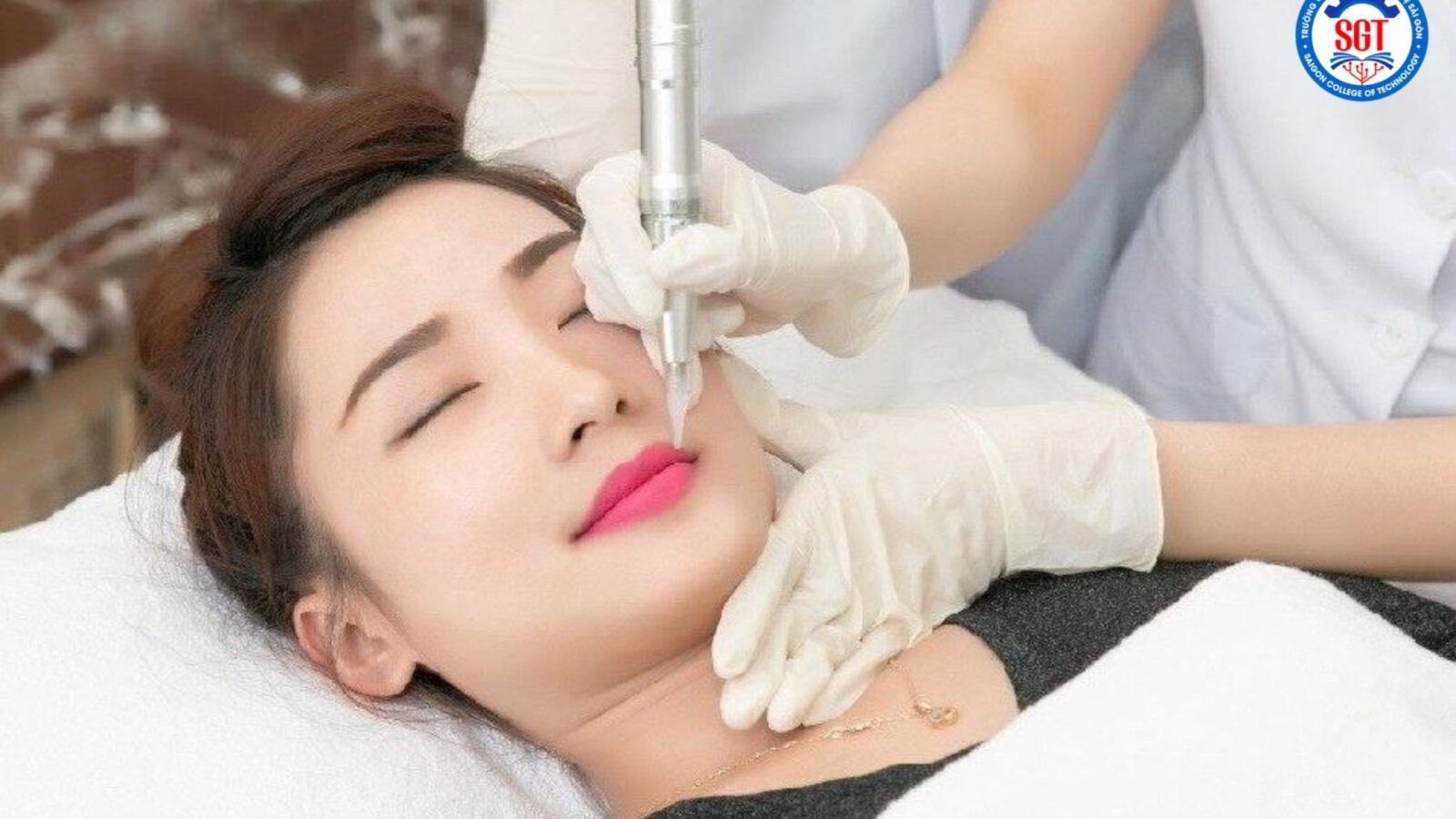 Phun xăm thẩm mỹ